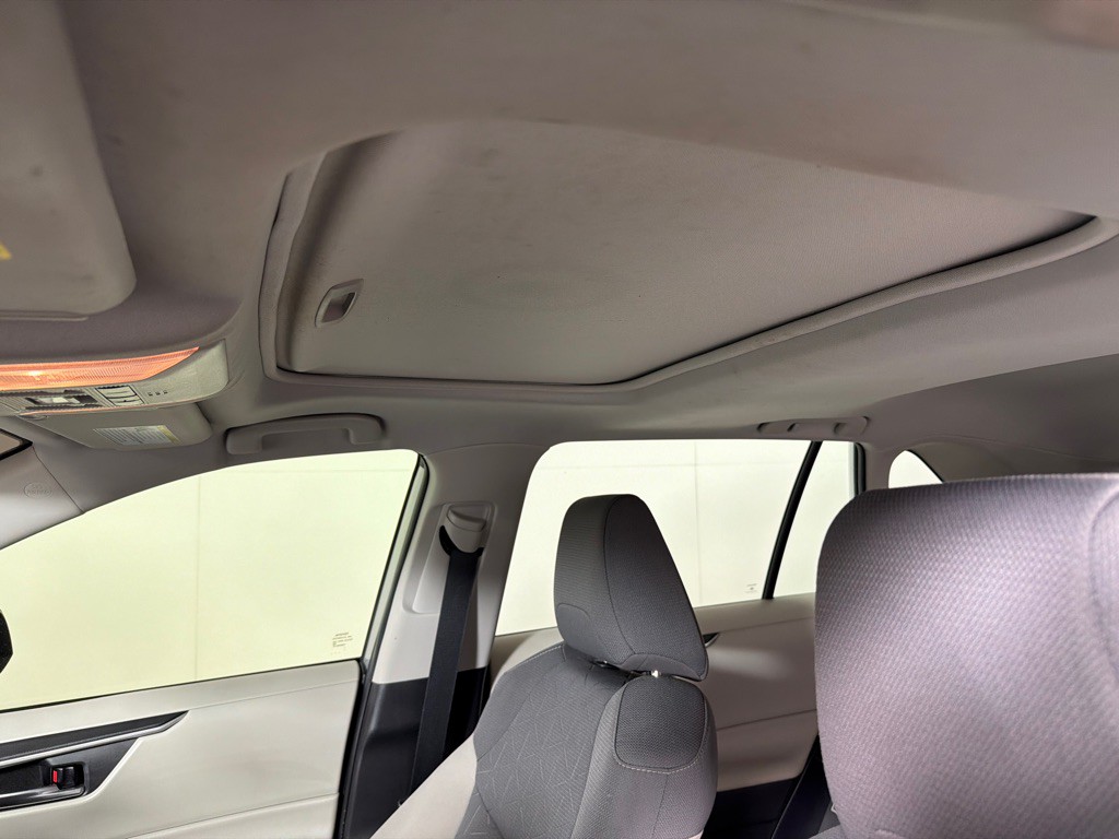 2021 Toyota Rav4 Image 12