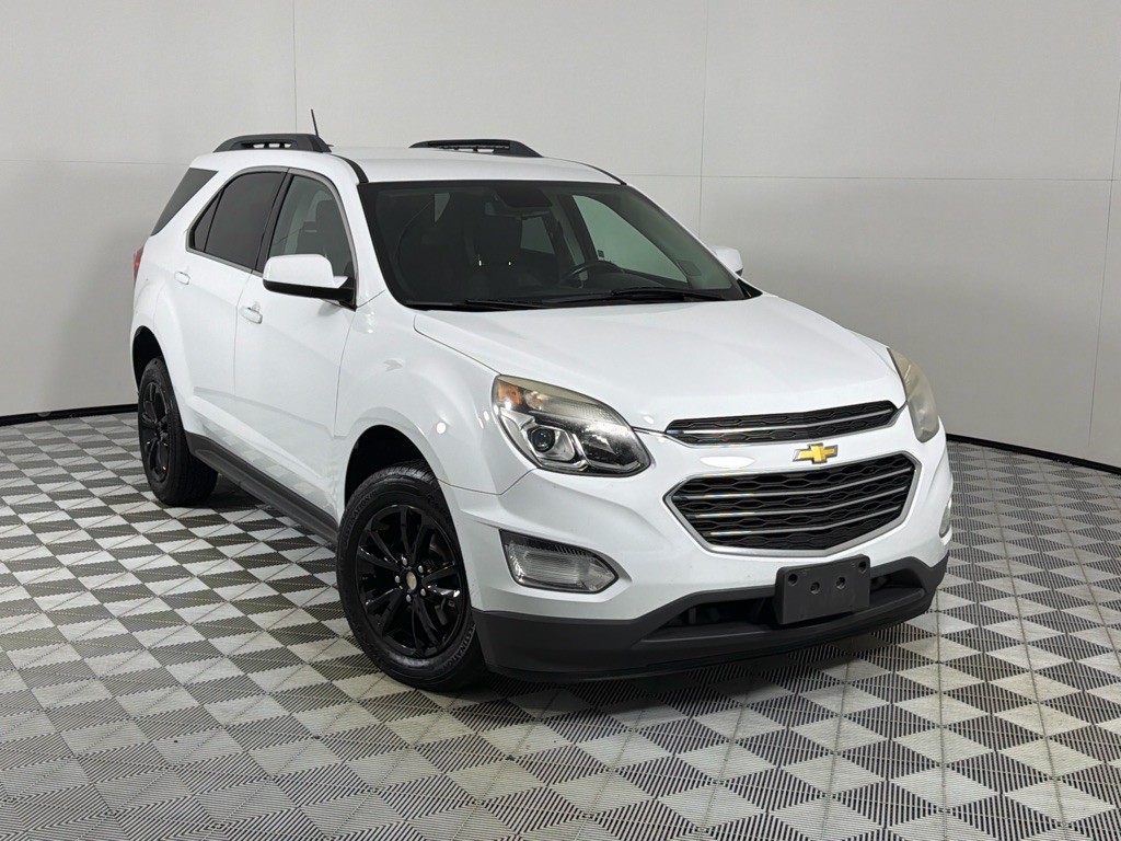 2017 Chevrolet Equinox Image 2