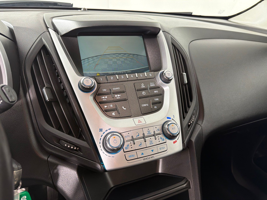 2017 Chevrolet Equinox Image 14