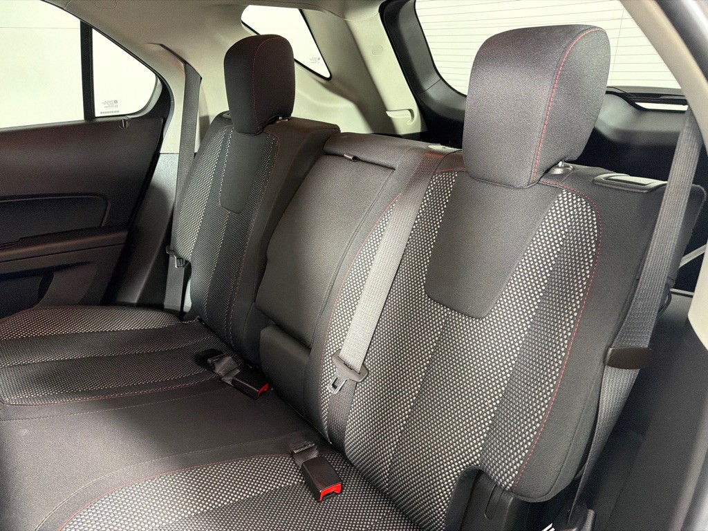 2017 Chevrolet Equinox Image 16