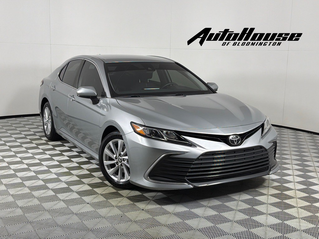 2022 Toyota Camry Image 1