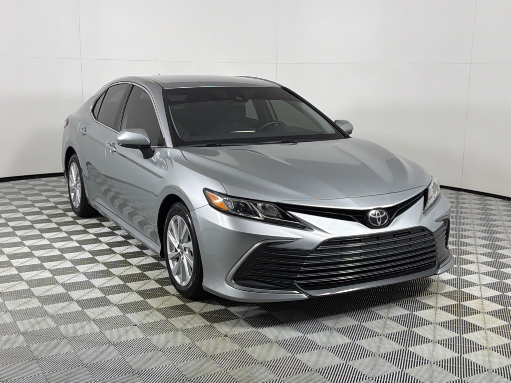 2022 Toyota Camry Image 3