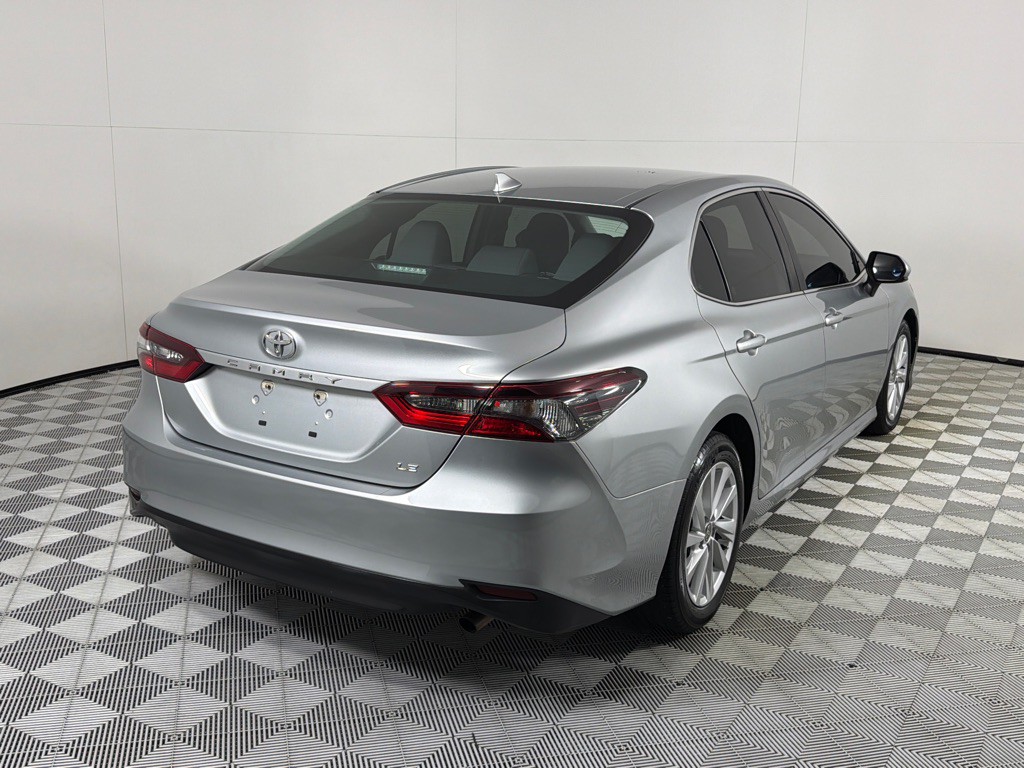 2022 Toyota Camry Image 4