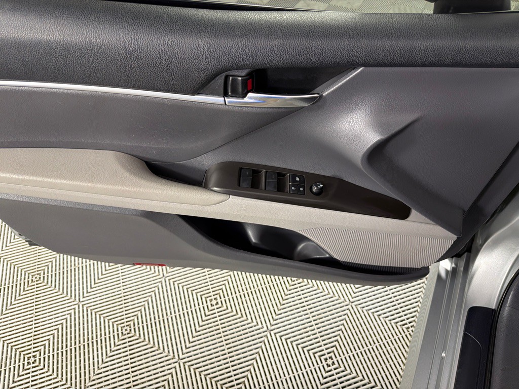 2022 Toyota Camry Image 10