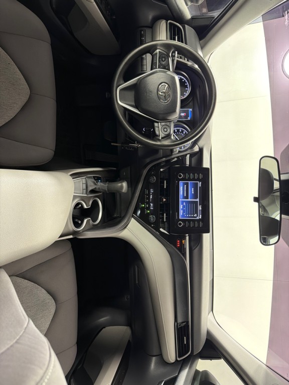 2022 Toyota Camry Image 24