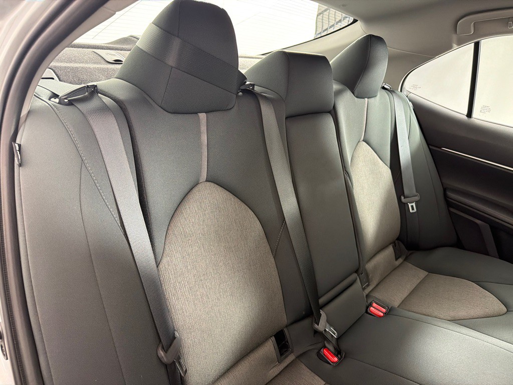2023 Toyota Camry Image 21