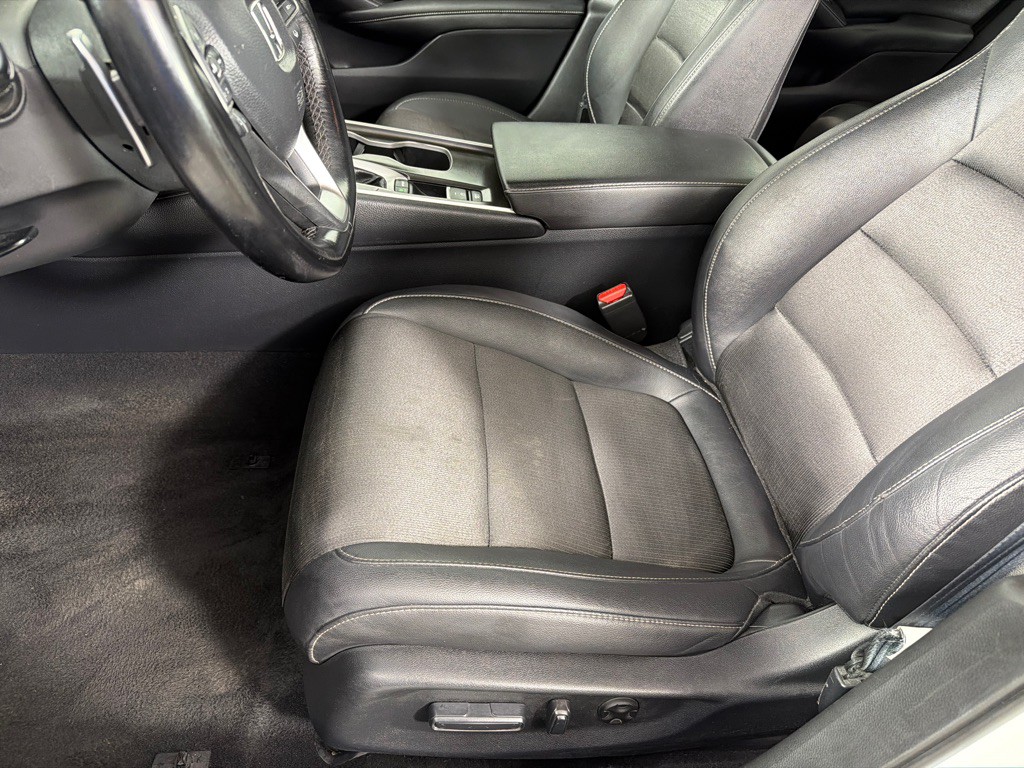 2020 Honda Accord Image 11