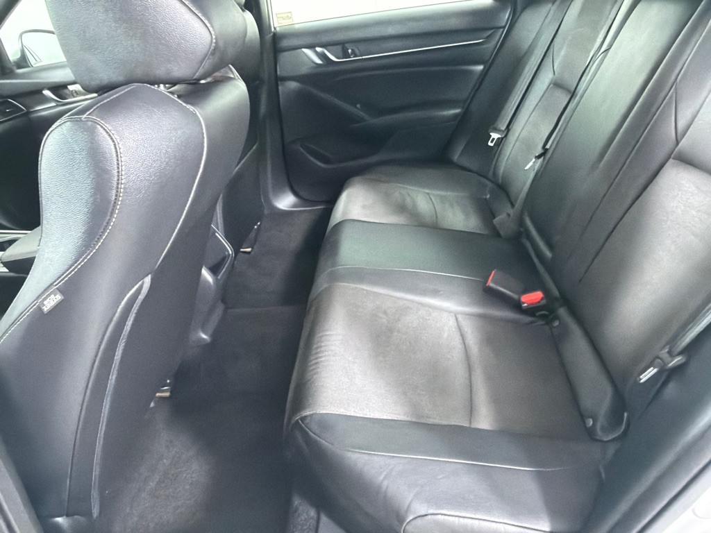 2020 Honda Accord Image 18