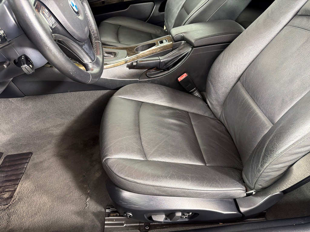 2007 BMW 3 Series Image 21