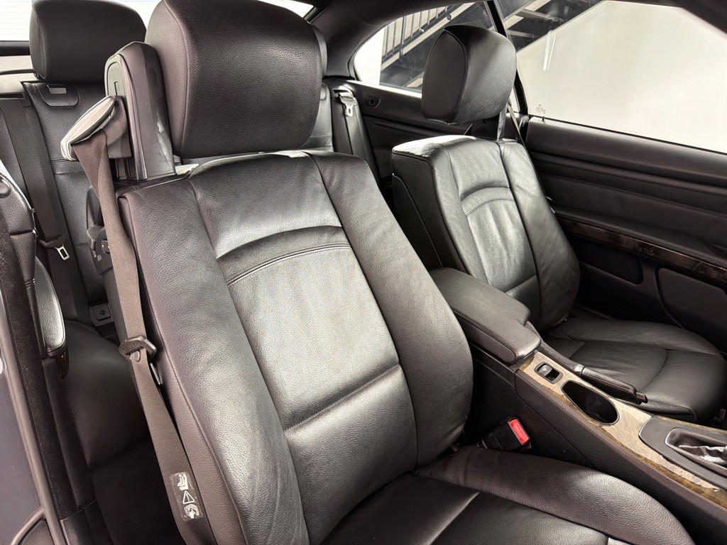 2007 BMW 3 Series Image 30