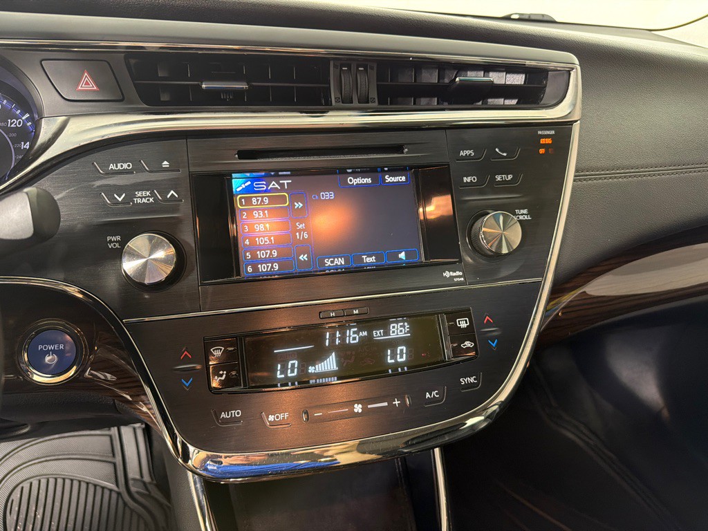 2013 Toyota Avalon Image 15