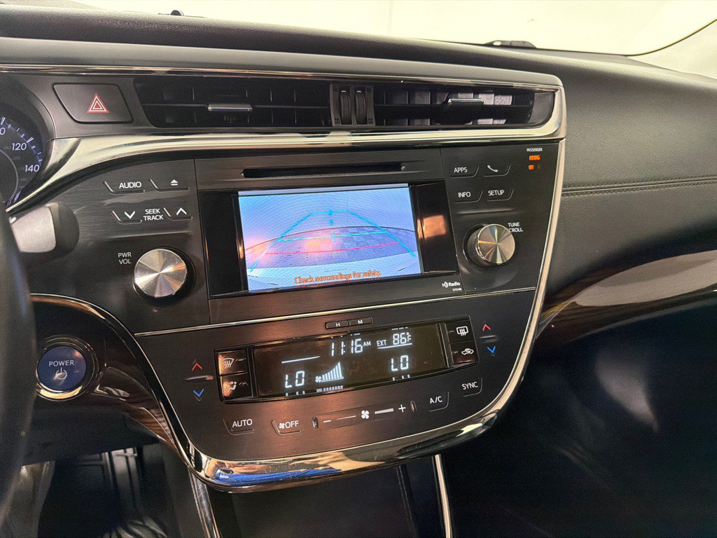 2013 Toyota Avalon Image 16