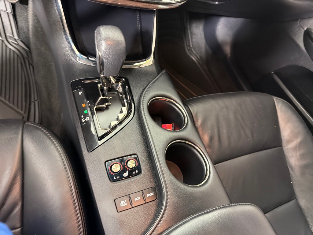 2013 Toyota Avalon Image 17