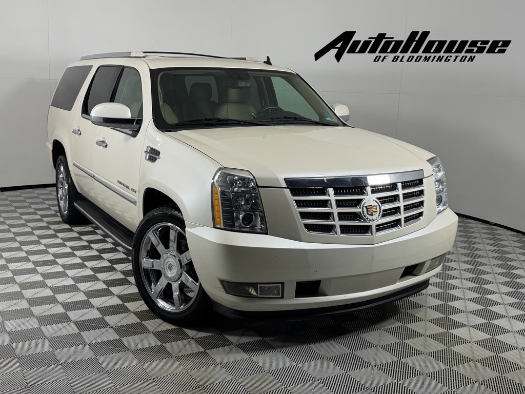 2013 Cadillac Escalade Image 1