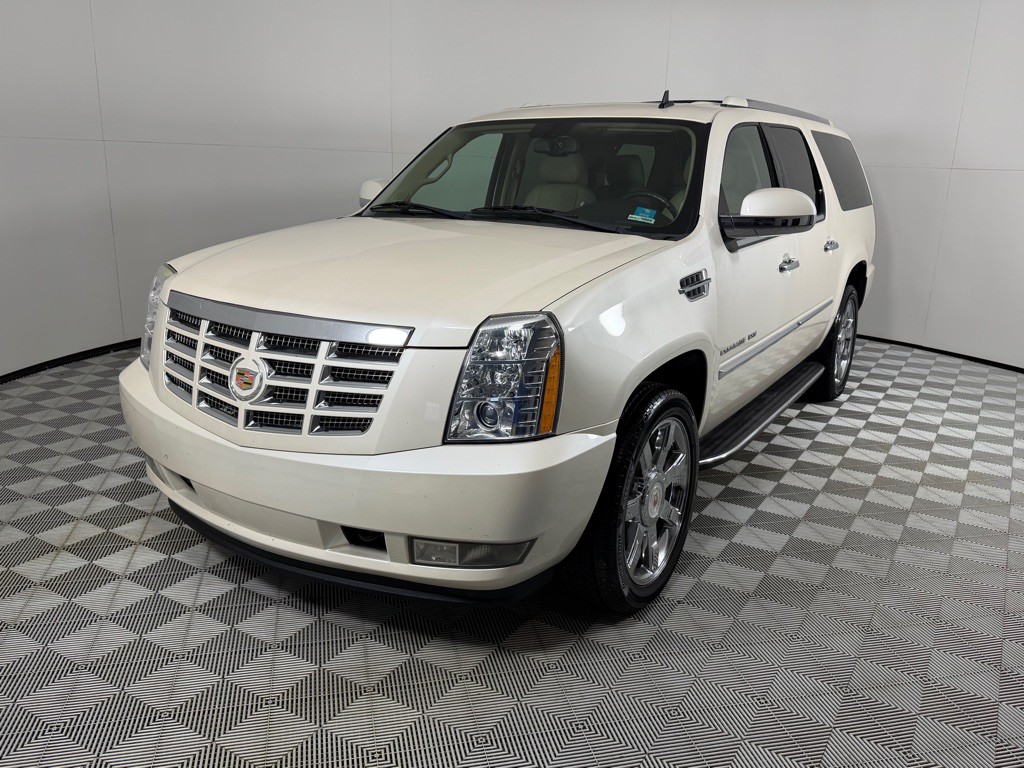 2013 Cadillac Escalade Image 9
