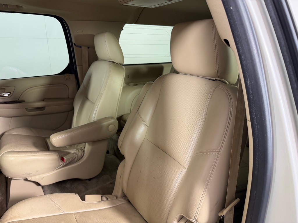 2013 Cadillac Escalade Image 20