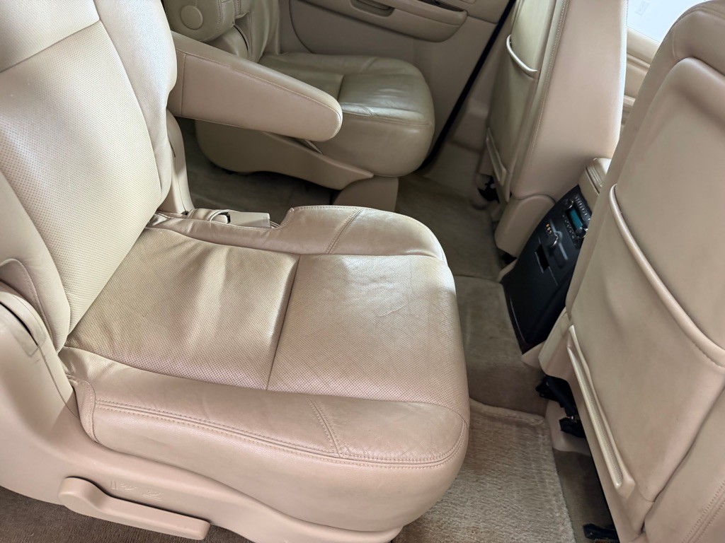 2013 Cadillac Escalade Image 23