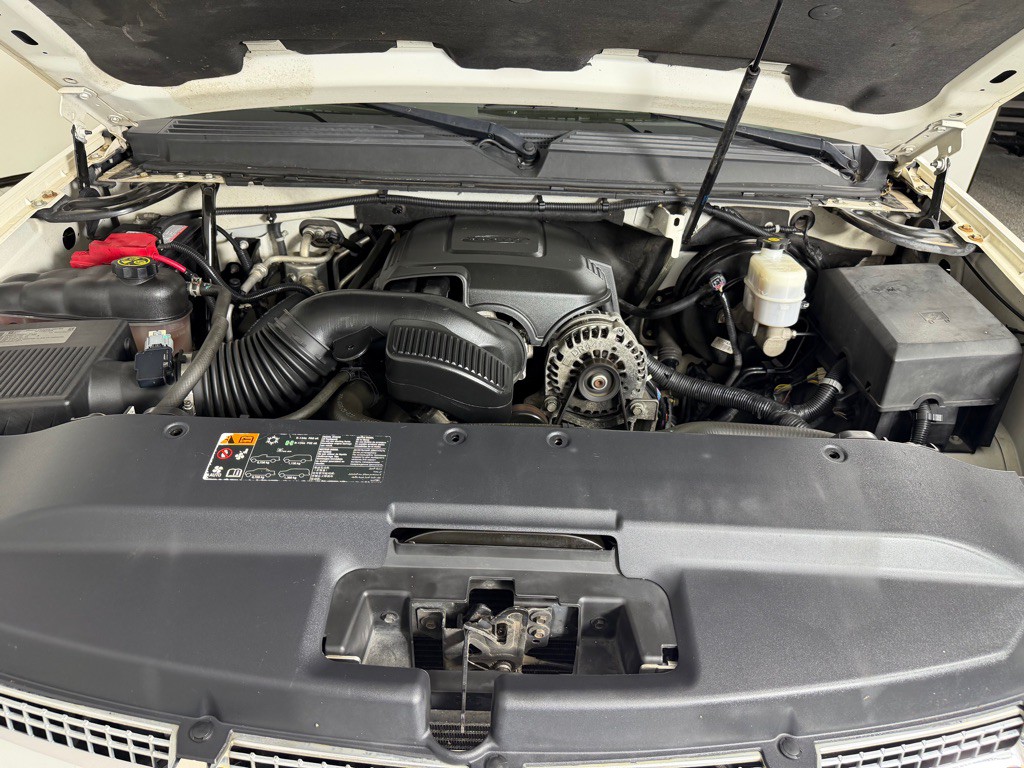 2013 Cadillac Escalade Image 30