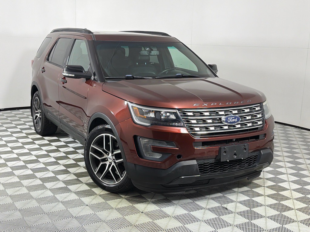 2016 Ford Explorer Image 2
