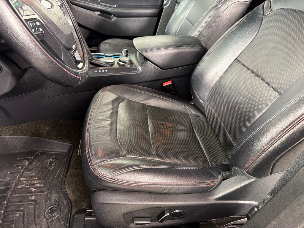 2016 Ford Explorer Image 11