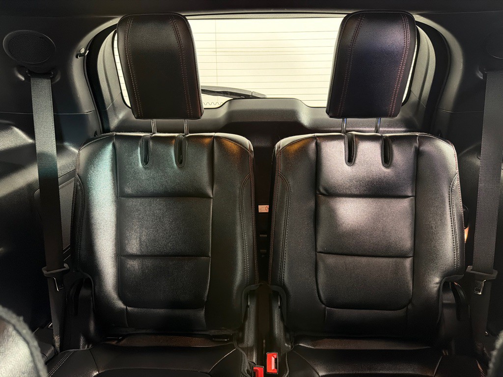 2016 Ford Explorer Image 21
