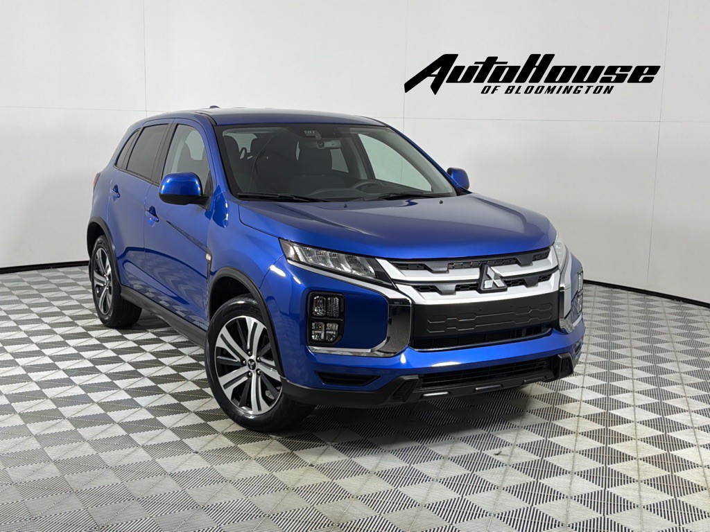 2021 Mitsubishi Outlander Image 1