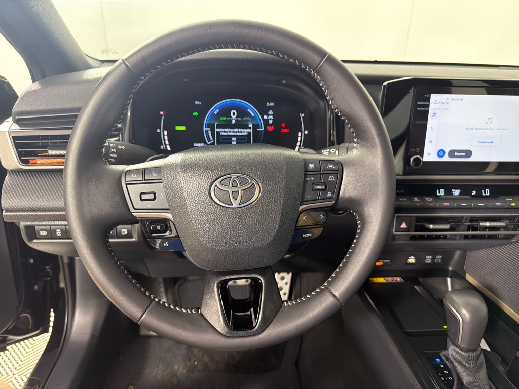 2025 Toyota Camry Image 15
