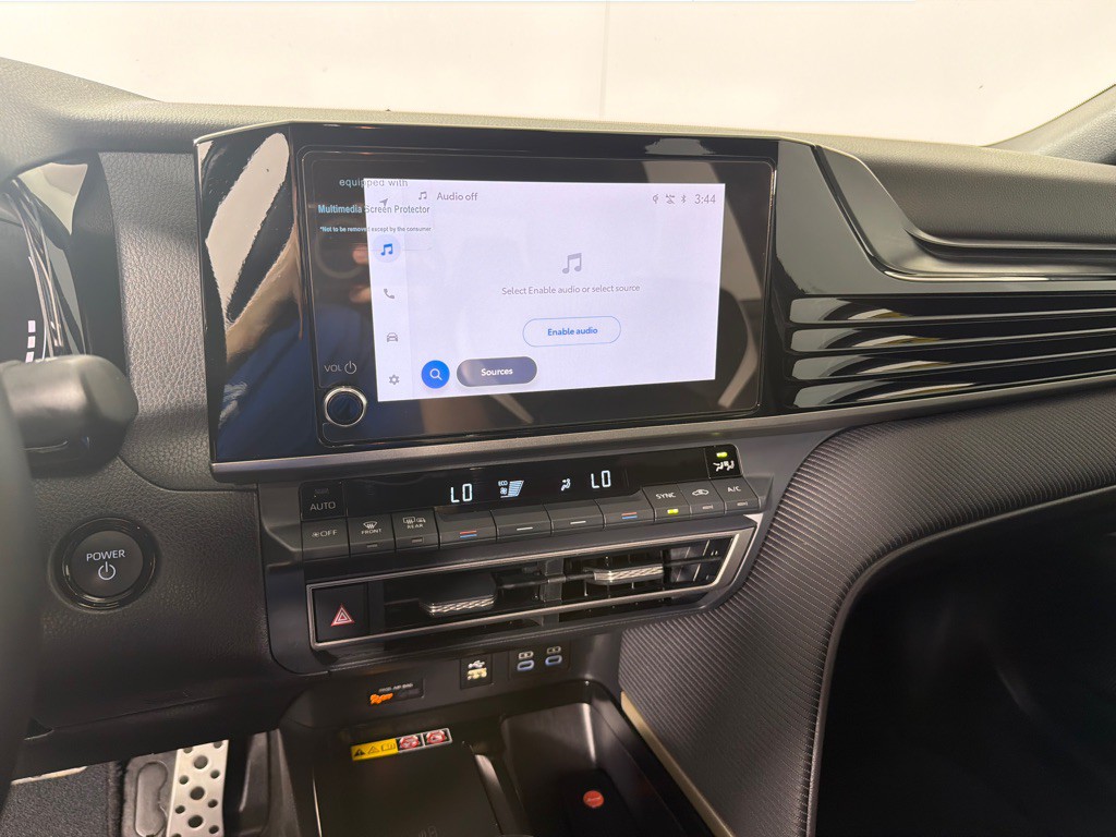 2025 Toyota Camry Image 16