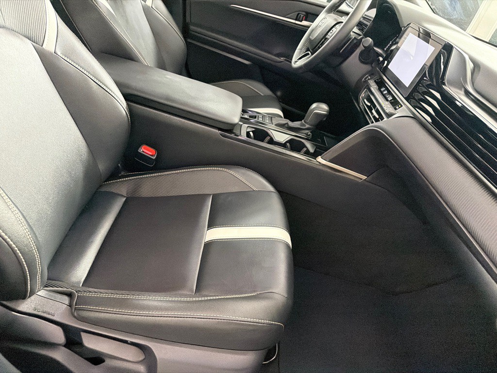 2025 Toyota Camry Image 23
