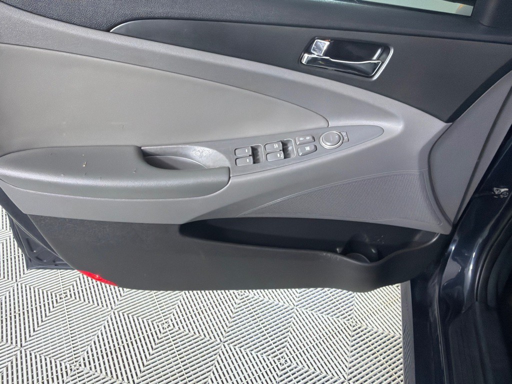 2014 Hyundai Sonata Image 10