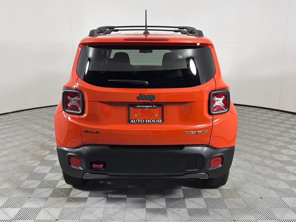 2016 Jeep Renegade Image 6