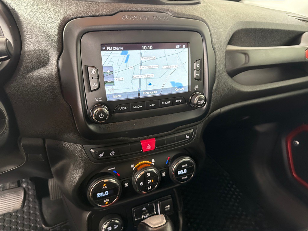 2016 Jeep Renegade Image 17