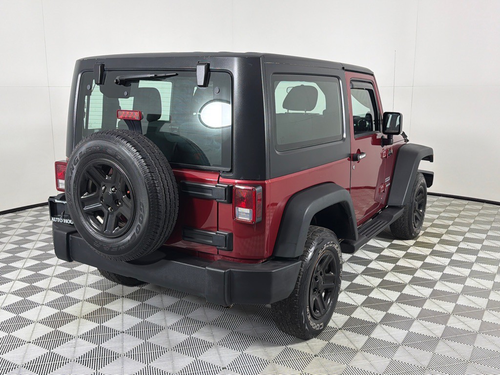 2012 Jeep Wrangler Image 5