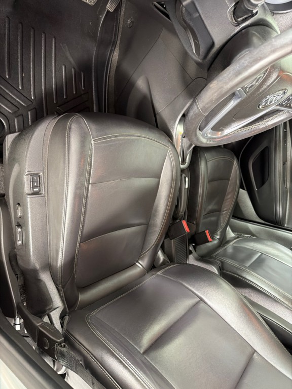 2016 Buick Enclave Image 10