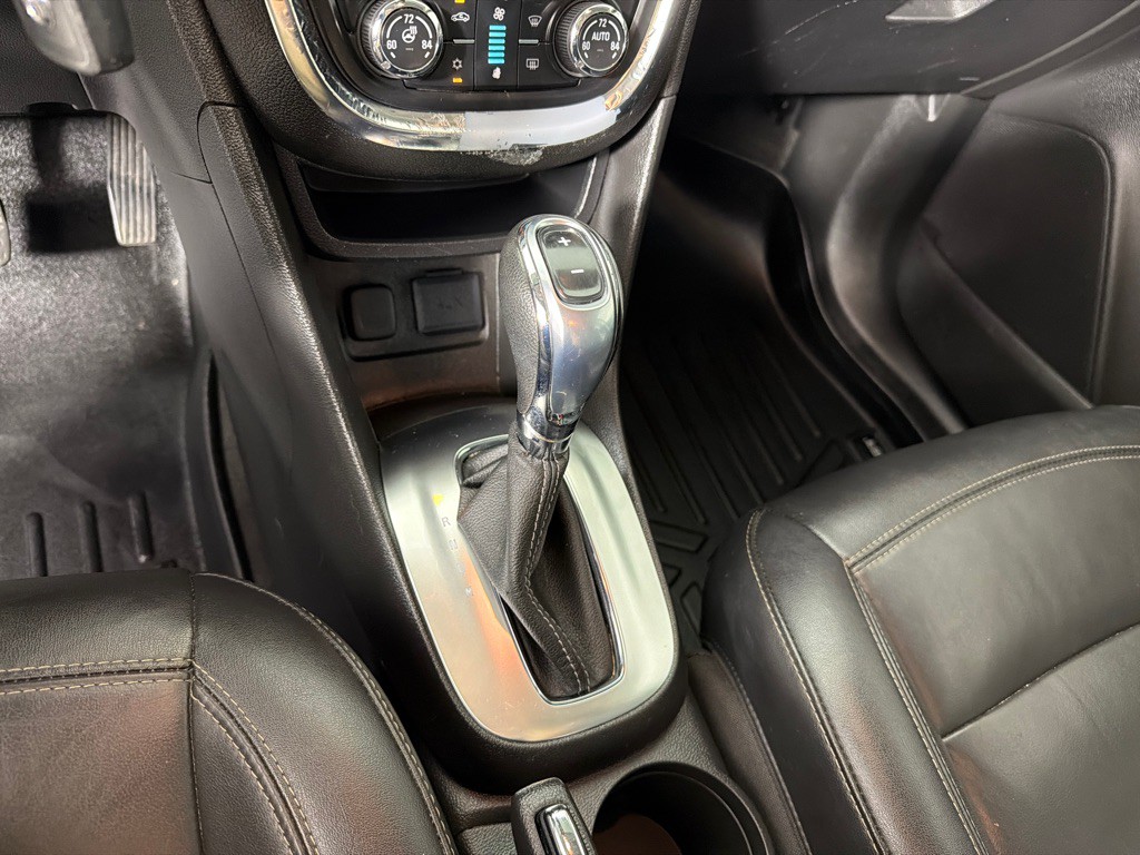 2016 Buick Enclave Image 16