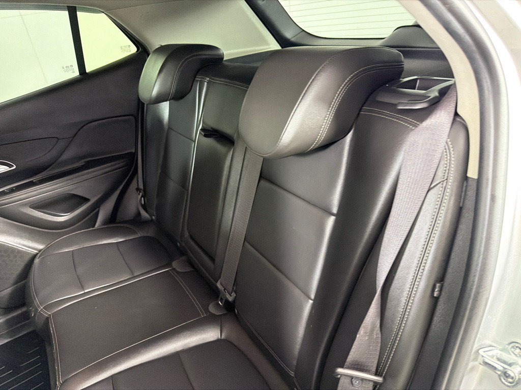 2016 Buick Enclave Image 18