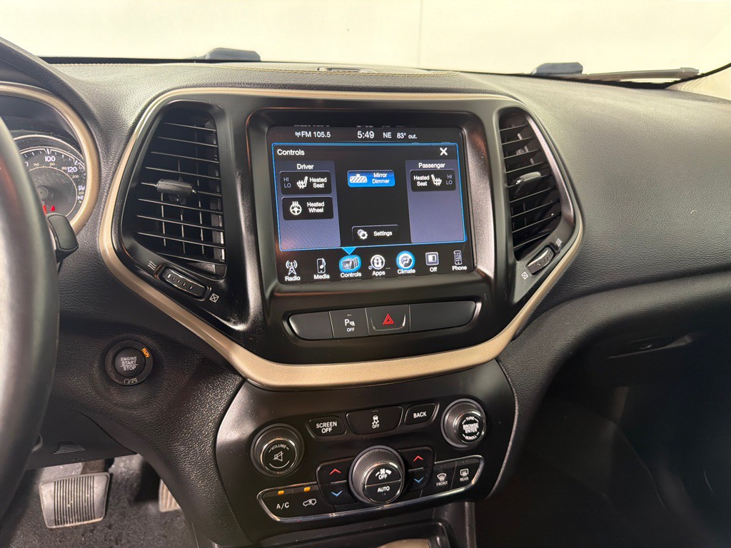 2018 Jeep Cherokee Image 16