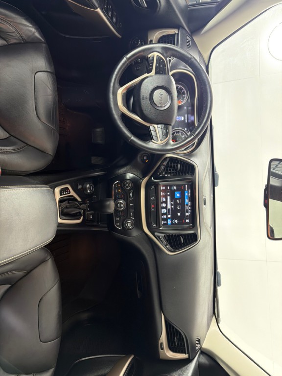 2018 Jeep Cherokee Image 26