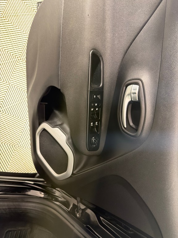 2021 Jeep Renegade Image 11