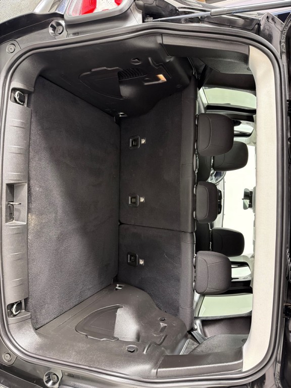 2021 Jeep Renegade Image 21