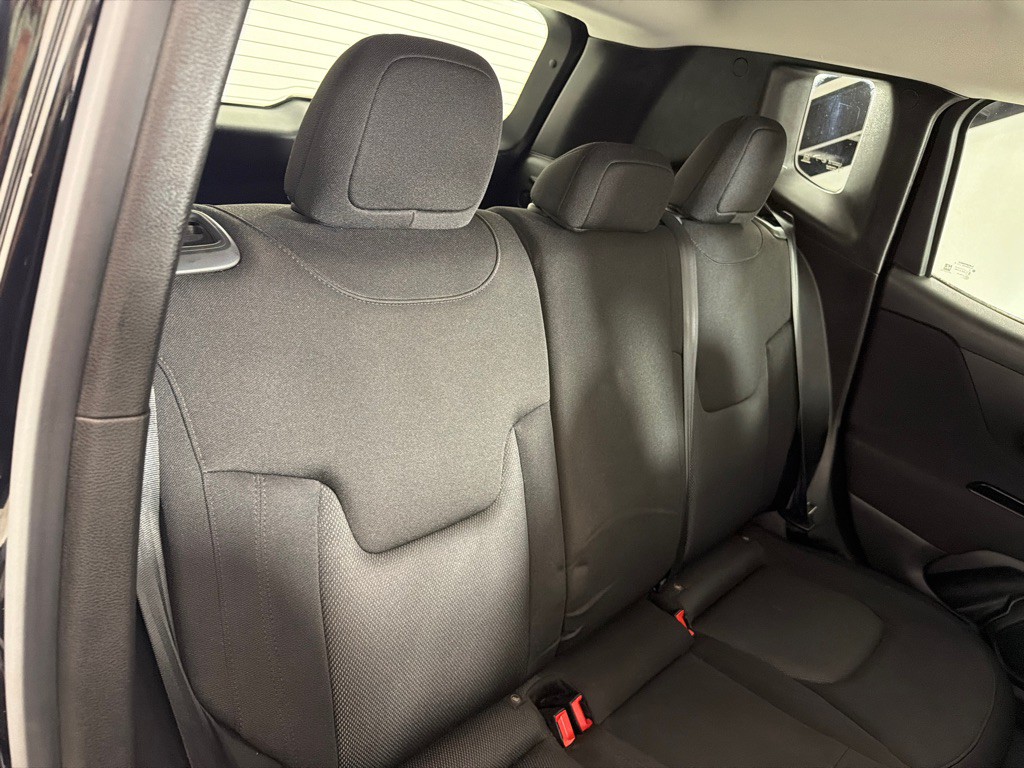 2021 Jeep Renegade Image 23