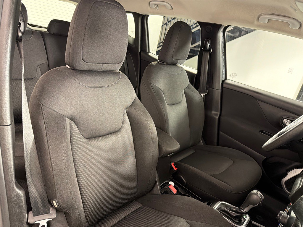 2021 Jeep Renegade Image 25