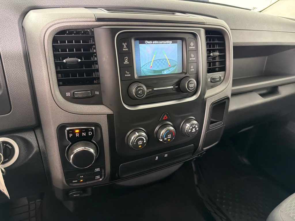 2016 RAM 1500 Image 16