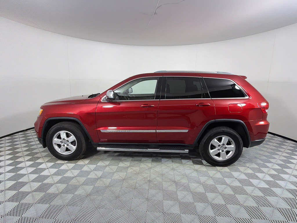 2011 Jeep Grand Cherokee Image 8