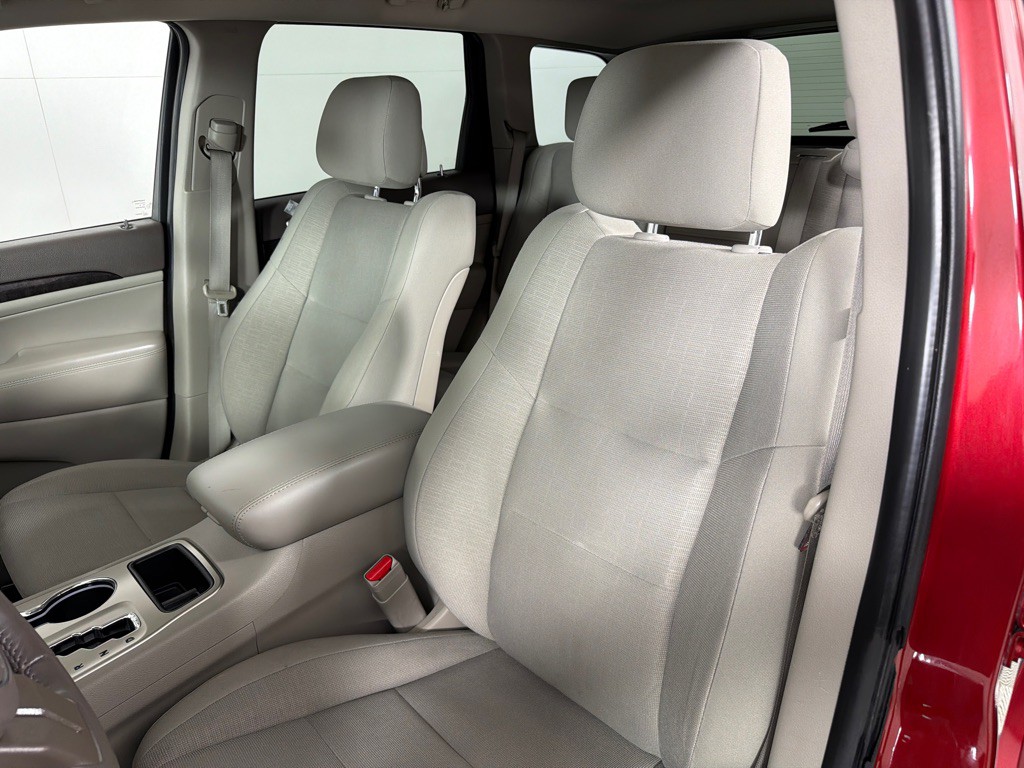 2011 Jeep Grand Cherokee Image 11
