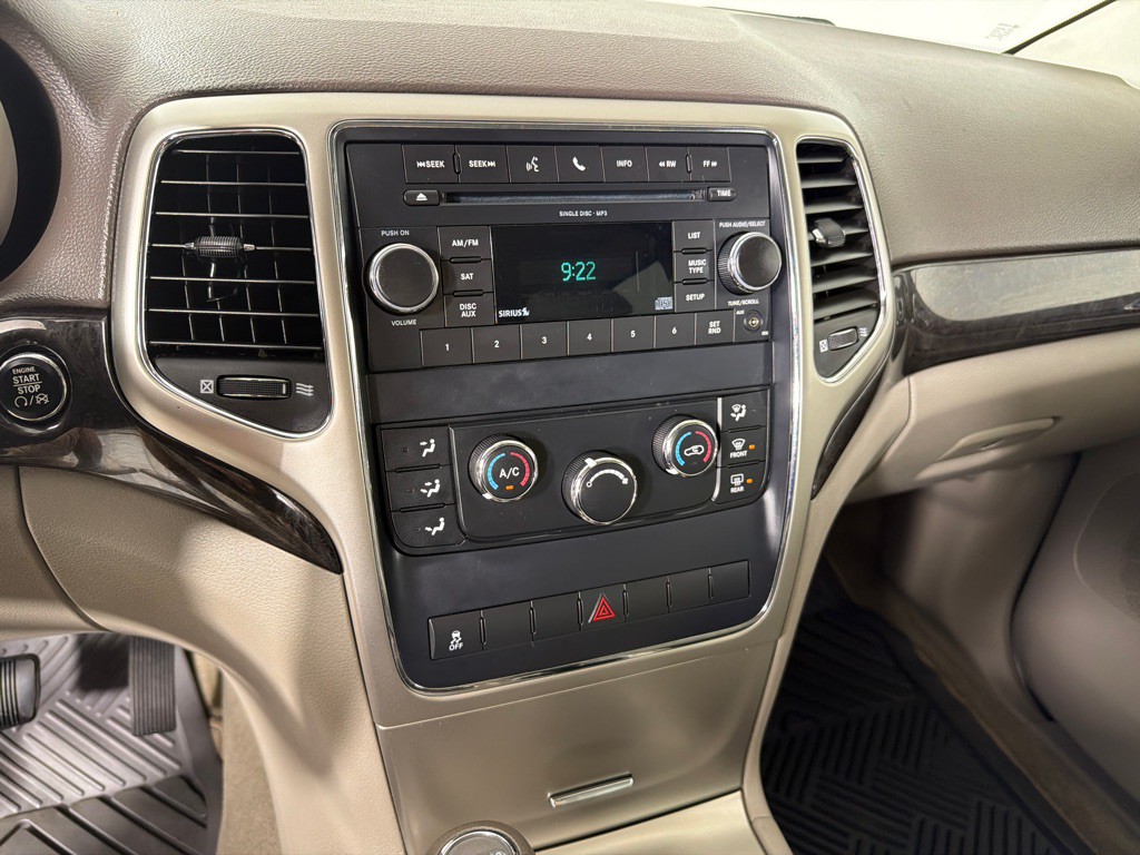 2011 Jeep Grand Cherokee Image 14