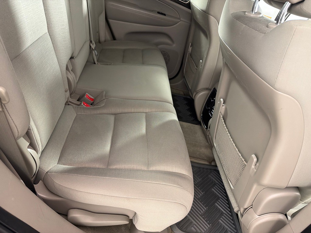2011 Jeep Grand Cherokee Image 19