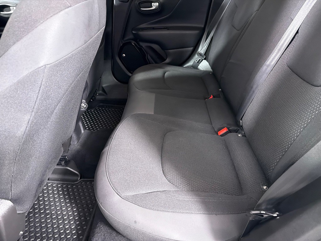 2018 Jeep Renegade Image 20