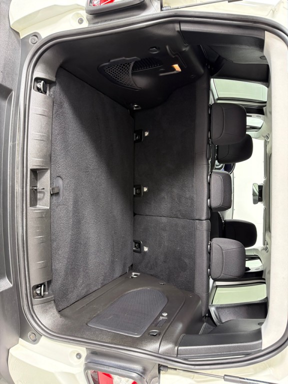 2018 Jeep Renegade Image 22