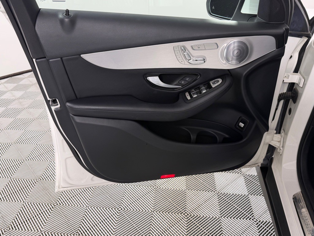 2019 Mercedes-Benz GLC-Class Image 13